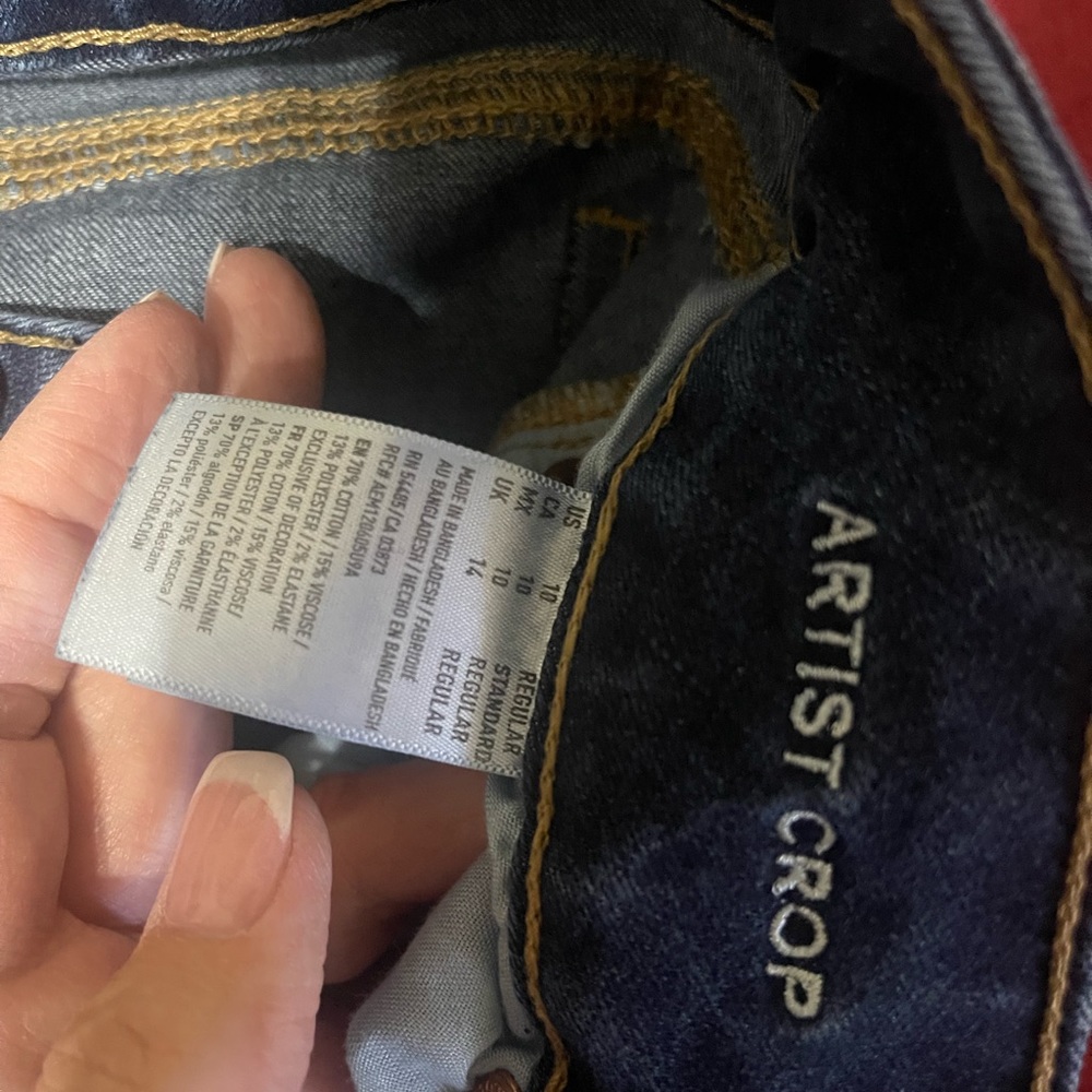 American Eagle stretch capri jean dark wash